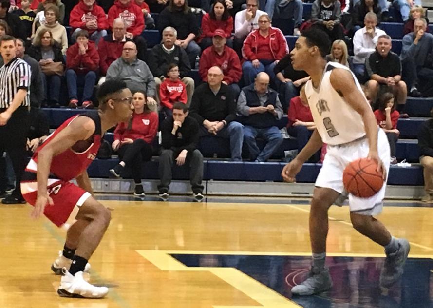 journalnews's tweet photo. Prep basketball season preview: Lakota East hopes to keep winning with 'wolfpack' mentality https://t.co/qTG0KfCl7b @East_Hawks @LakotaDistrict @LaurelPfahler #cincybb https://t.co/eT2fBP2baN