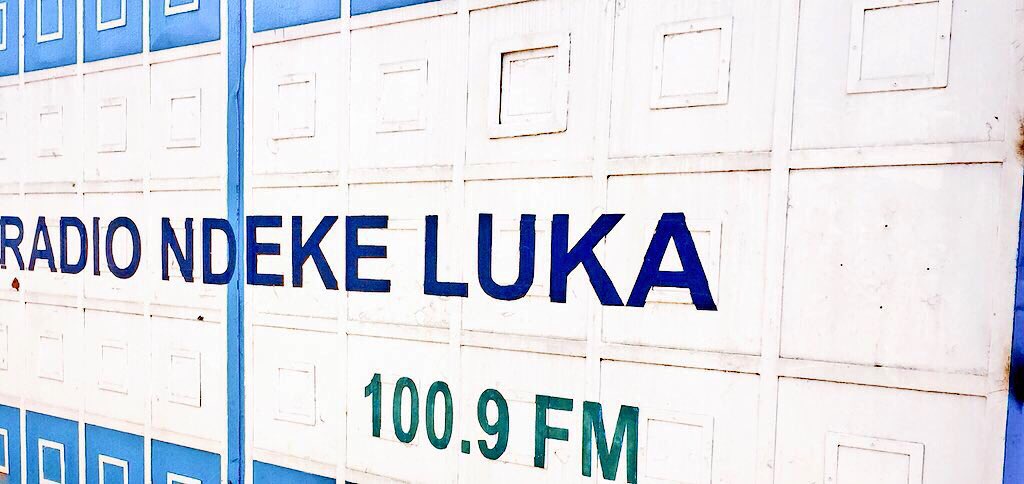 Bonaventure Katikiro, Radio Ndeke Luka journalist, interviews Stefano Manservisi, DG of DEVCO/ #EU, about #FondsBekou and the role of the EU in supporting the government to achieve security and stability in #CAR.  Listen to the interview on RNL 100.9FM