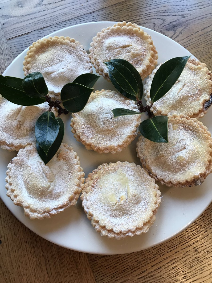 Lovely mince pies ready for Gluten Free Hull event at Humber Bridge Car Park on Saturday 1st December. #freefrom #glutenfree #Hull #glutenfreehull