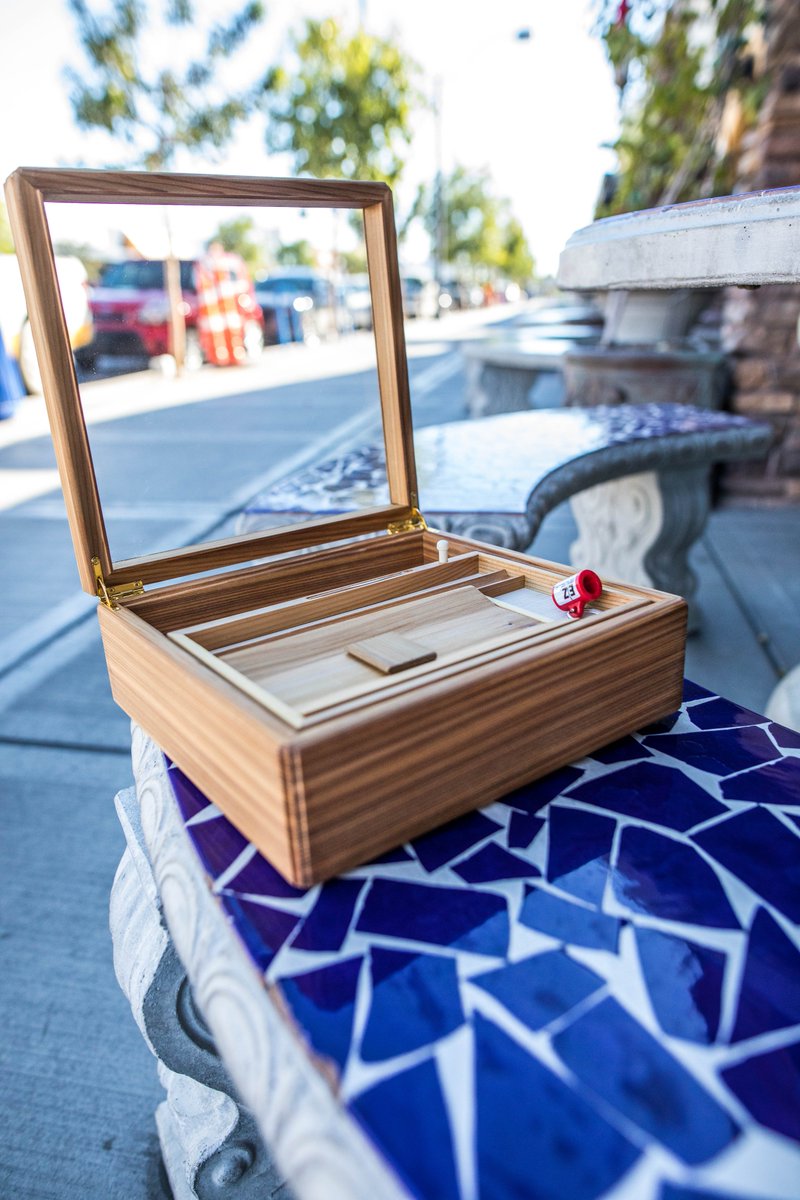 levatedproducts's tweet photo. #woodworking #levated #cigar #weed #weedstagram #stashbox #smokeacessories #Christmas2018
https://t.co/WqYk6yBMnf https://t.co/Qcoe6J83DI