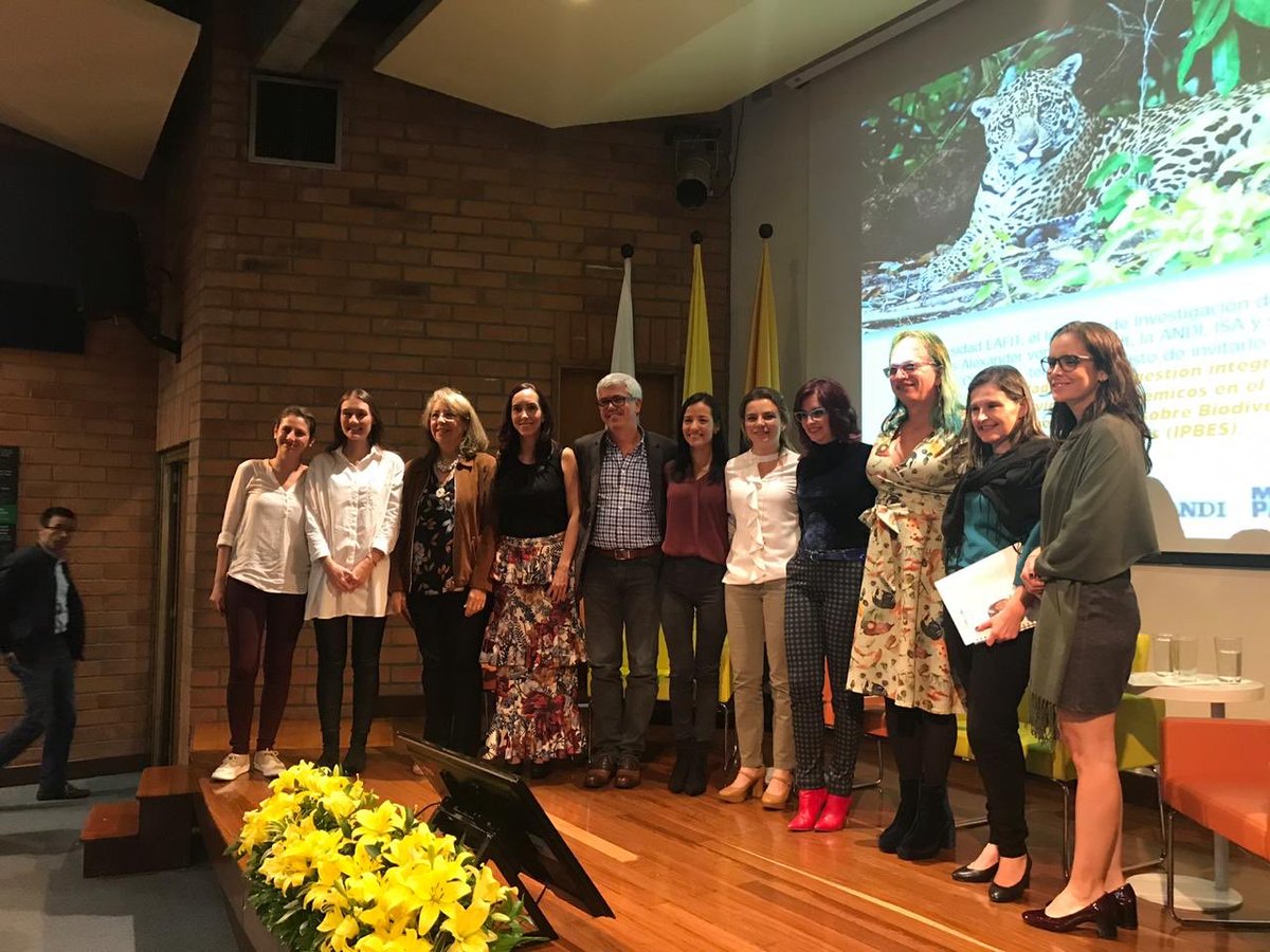 DoraMMR's tweet photo. Hoy en Retos y oportunidades #IPBES6: (i) conectar Bienestar~ Biodiversidad~Competitividad; (ii) llamado a la acción; (iii) sector empresarial clave para cumplimiento de políticas en biodiversidad; (iv) transitando de servicios ecosistémicos a contribuciones de la naturaleza. https://t.co/xGhoEAuF2y