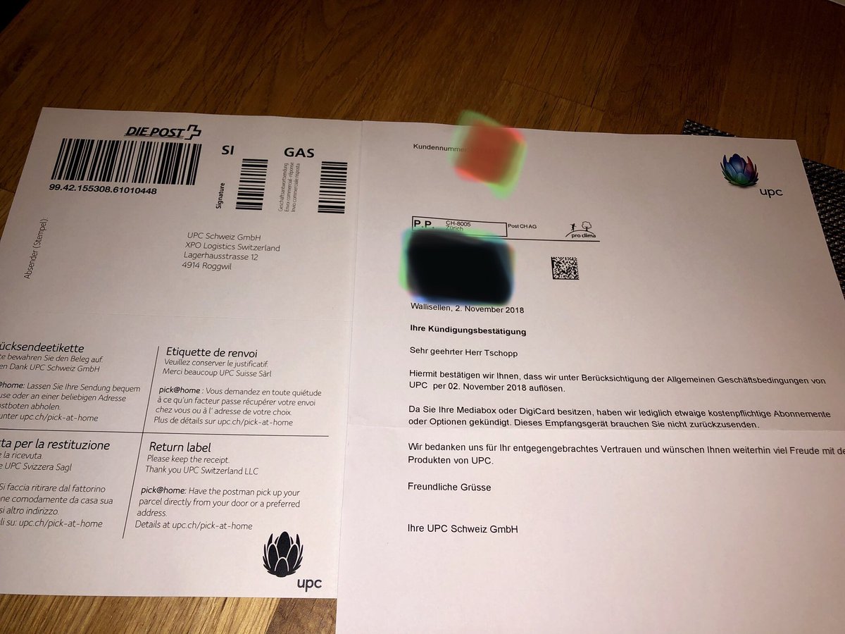 patricktschopp's tweet photo. @UPC_Switzerland 

Den ersten Satz verstehe ich auch nachdem zweiten mal lesen nicht.

Was soll ich euch zurueck senden? Eine Leere Kartonkiste? Bekommt ihr! Versprochen. https://t.co/WD9x8N9e3I