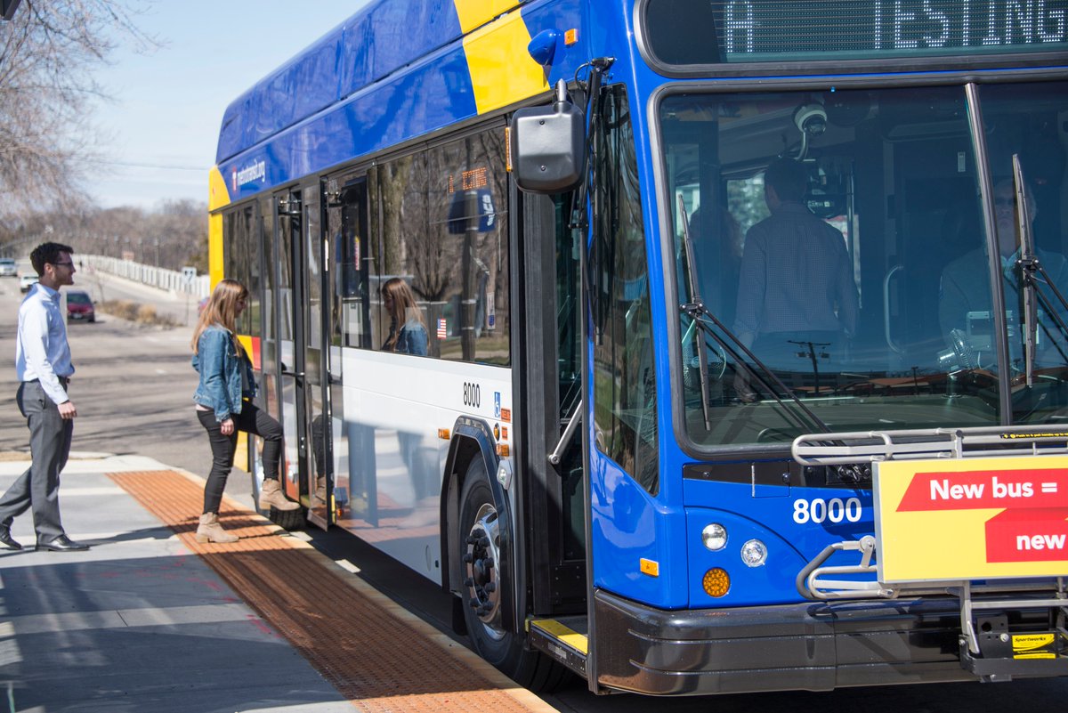 GovMarkDayton's tweet image. Today, @MetroTransitMN's Orange Line BRT project secured full federal funding from @FTA_DOT. The 17-mile transitway is set for the final stages of construction and will connect Minnesotans to thousands of jobs along the corridor.
 
#BetterMN
 
Read More: mn.gov/governor/newsr…