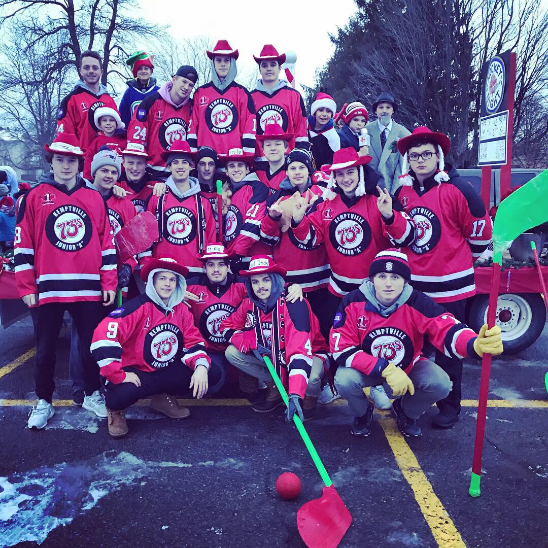 jjvaux's tweet photo. Hockey night in the North Pole 🏒🎅🏻@hockeynight @CoachsCornerDC @RonMacLeanHTH @Kemptville73s  @jasonyork33 @chiefekiefe 
#kemptvillesantaclausparade2018 #doncherryinterviewinghisfavourite73🏒 #billetbrothers❤️ #go73sgo https://t.co/Lp1Kkd5fGD