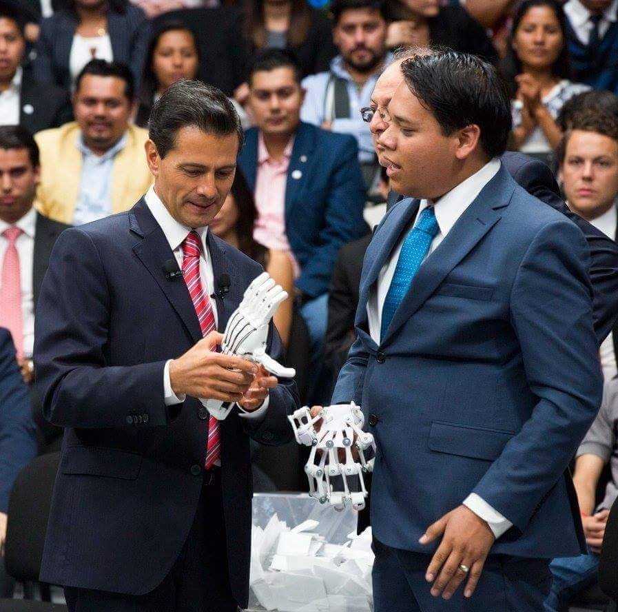 Nazahurtadoo's tweet photo. Recordar es volver a vivir. https://t.co/UezMYvFjd7