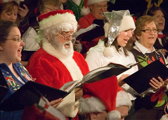 It's holiday season in Sonoma County! Find festivals, parades, music and theater performances, and more! ow.ly/R6KG30mMVvb