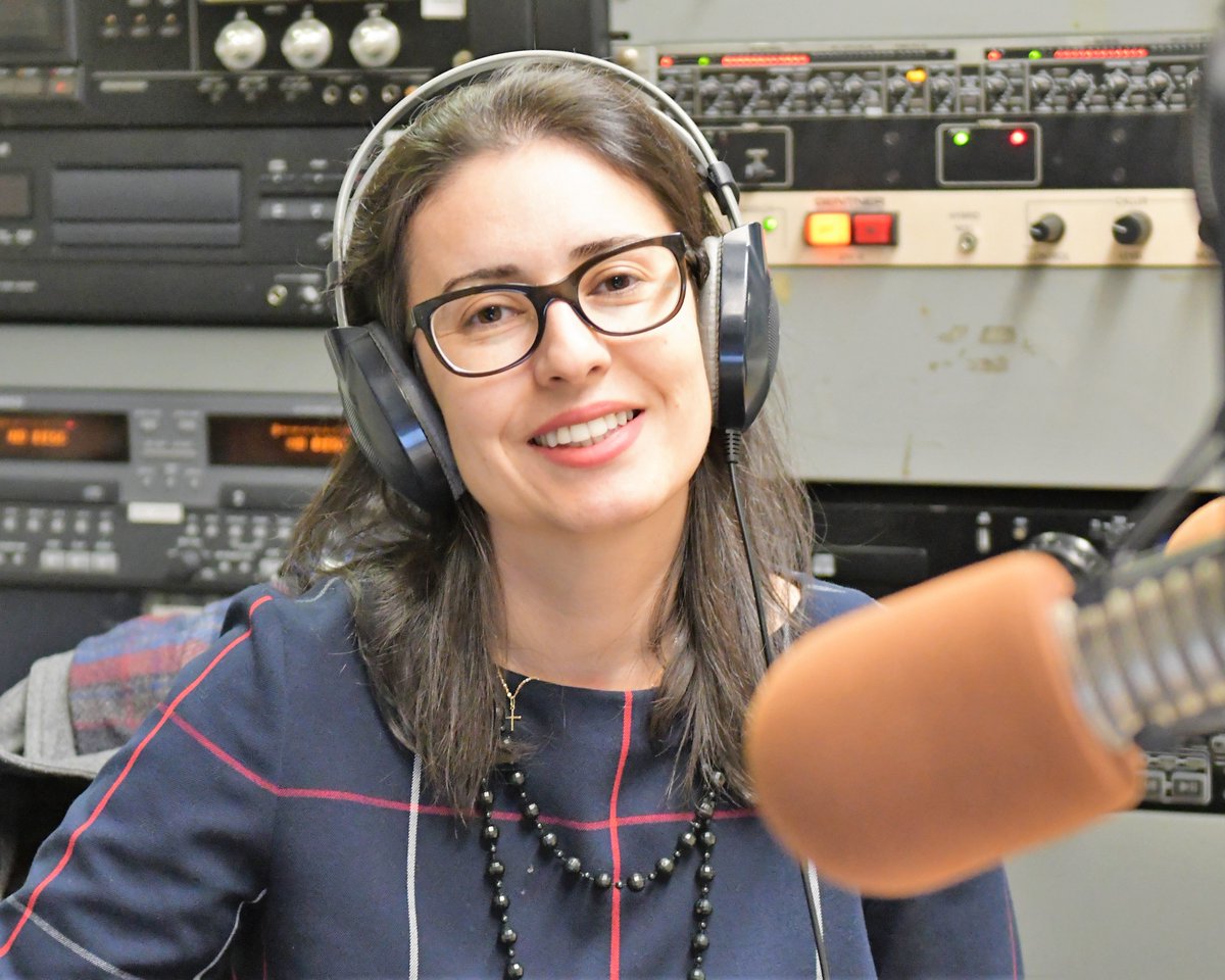 queensuResearch's tweet photo. Tonight's episode of Blind Date with Knowledge airing at 5:30 pm @CFRC with host Barry Kaplan will also feature Dr. Katerina @genikomsou from @QueensEngineer. She will discuss "Design vs. Nature: Building Infrastructure to Withstand Environmental Disasters."
What will you learn? https://t.co/5esxv2lVJ8