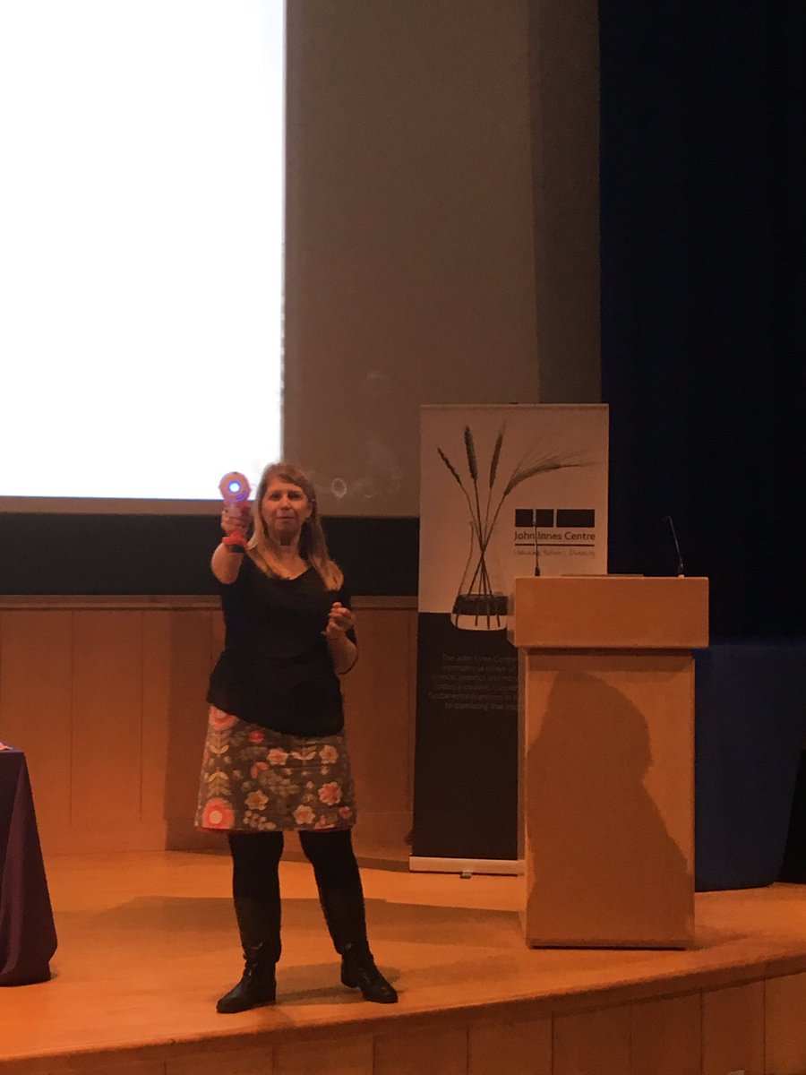 RHSCScience's tweet photo. We had a great time at #WOF18 @JohnInnesCentre. Great speakers and demonstrations as per usual π Thank you from all of us from @ReephamHigh! https://t.co/1Q2eQU5ty2