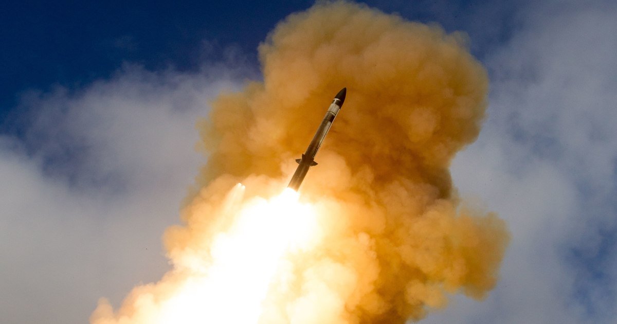 defense_news's tweet photo. Raytheon air and missile defense chief talks North Korea skepticism, and the bright side of failure https://t.co/9dhAnxoZlb https://t.co/xL0RGnwkIt