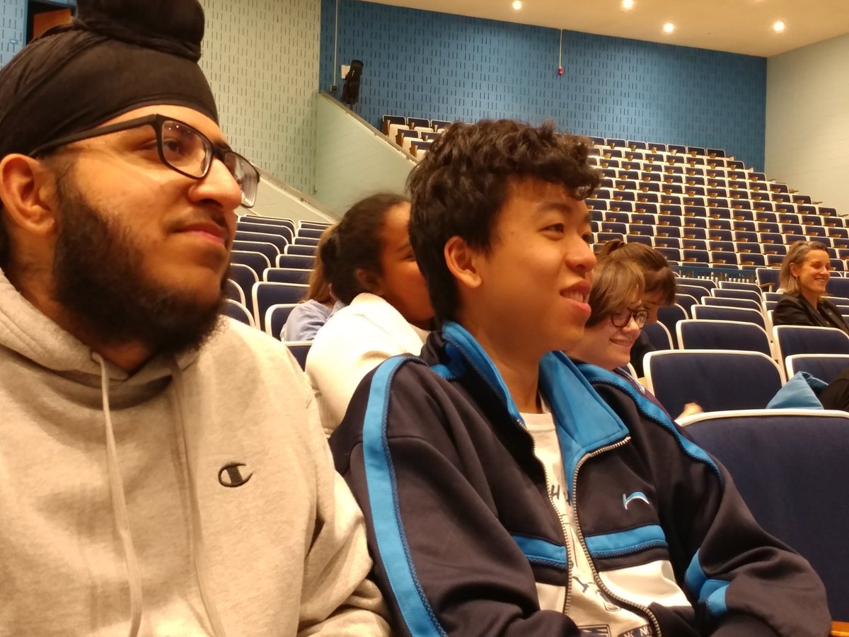 fcpsaap's tweet image. Students at Fairfax HS engage with speaker on redistricting. Authentic learning experience in Ms. Hitchcock&apos;s APGov class.#FCPSISD