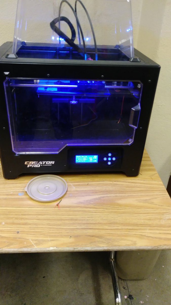 ToutouleNtoya's tweet photo. 3d printers weren't working so guess what the students did...researched and fixed it on their own #SanFernandoMiddle #CTE @SFMSprincipal @SFMSTrinidad https://t.co/6n3ireMuva