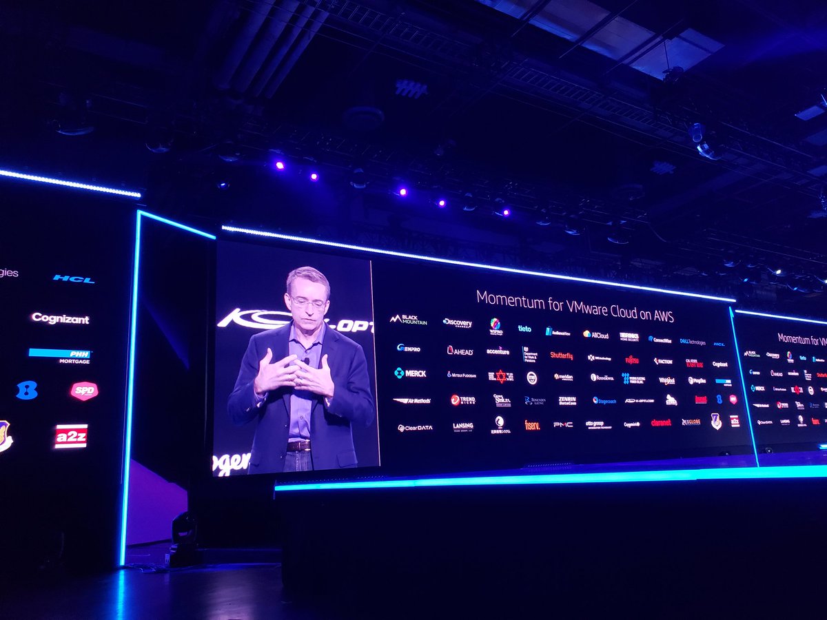 spoonen's tweet image. Great to see continuation of @VMware and @awscloud strategic partnership in hybrid cloud today. @PGelsinger was the only partner on stage in @AJassy keynote at #Reinvent announcing #AWSOutposts