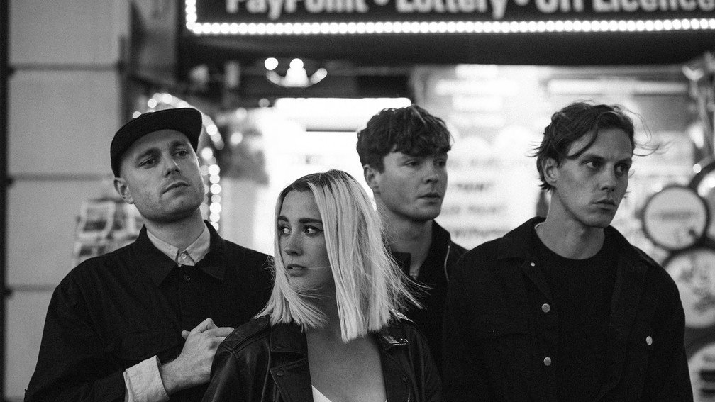 ON IN TEN and I've got some glorious tracks lined up for your Wednesday night!! wandsworthradio.com/listen <a href="/weareYONAKA/">YONAKA</a> <a href="/adultmomband/">stevie</a> <a href="/billieeilish/">billie eilish</a> <a href="/WandsworthRadio/">wandsworthradio</a>