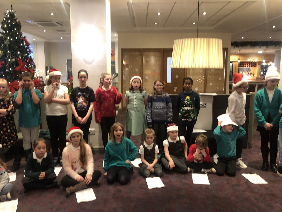 Springwood_Prm's tweet image. The Glee Club were superb this afternoon singing at the park inn hotel. I’m super proud of them #springfamily #springmusic