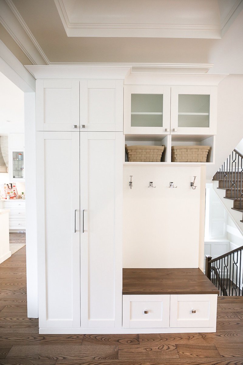 caclosets's tweet photo. A mudroom update designed to keep things organized. #CaliforniaClosetsVancouver created a functional entryway solution that not only cleans up clutter, but also blends seamlessly with the rest of the home. #CCbeforeafter https://t.co/qmBl2kA7bs