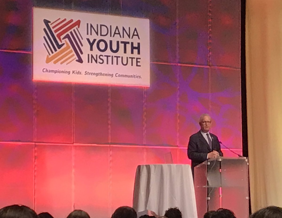 INafterschool's tweet photo. Congratulations to Bob Jones of Evansville and CEO of @Old_National, the @Indiana_Youth James T Morris Awardee for Excellence in Leadership #payitforward #KCC18 https://t.co/1FOO9aVX0K