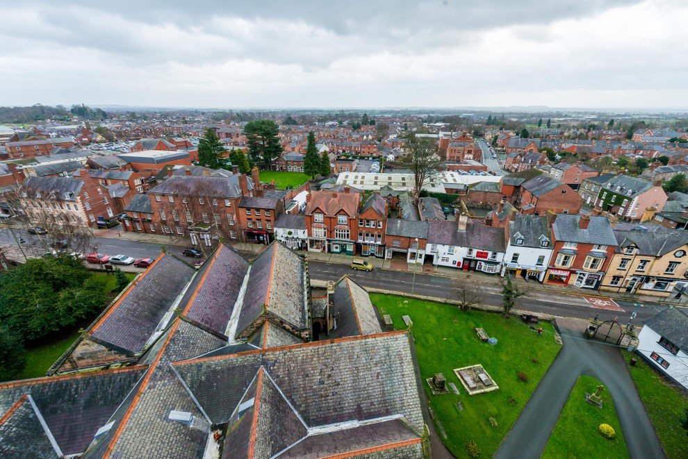 Whether you're a first-time buyer or have bought and sold a house every year for the last 5 years, our team are dedicated to helping you!

Buying a house is one of the biggest events of your life so make sure you're in the best hands, call us on 01691 680044
#ShropshireHour