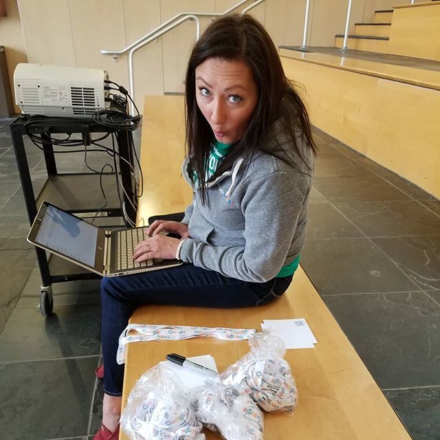 Dana M Nelson ☕ tweet media