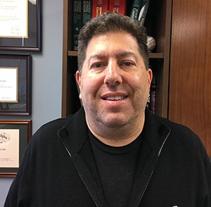 AASLDtweets's tweet photo. Learn more about #AASLDFellows -- the highly accomplished individuals who have pushed the needle forward in #hepatology and influenced that passion in others.
Meet Jonathan A. Dranoff, MD, FAASLD https://t.co/ffzh8ox6rn @UArkansas @uamshealth https://t.co/G3yq7cuqnG