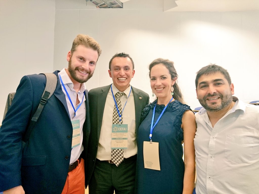 alej0martinez's tweet photo. Nuestro grupo de ideación de un modelo de negocio circular en #CEFA2018 @Ecologing @Berny_mancilla #EconomiaCircular @CEP_Americas https://t.co/DucrXAsvDn