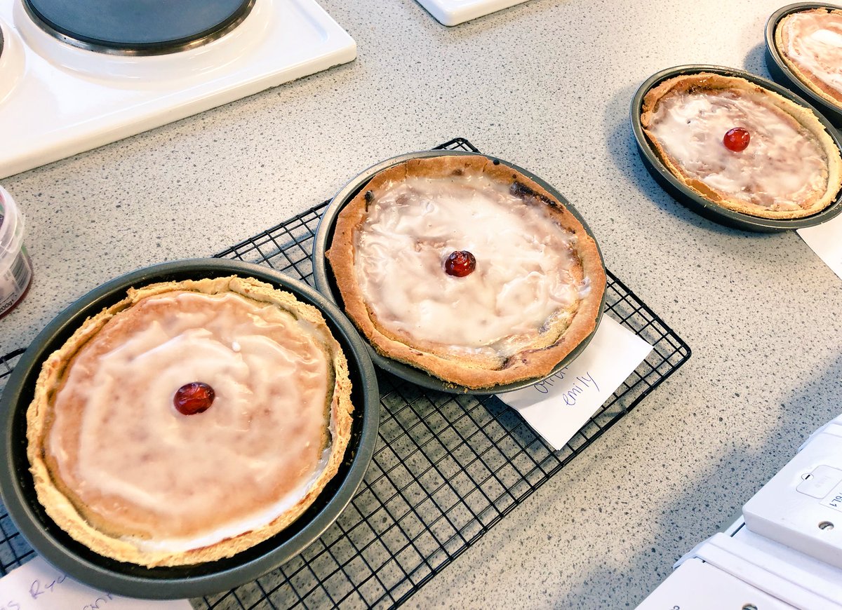 HomeEcDept's tweet photo. Some clever year 10 students have made Bakewell tarts! So yummy 😋 https://t.co/fpTihPSUGu
