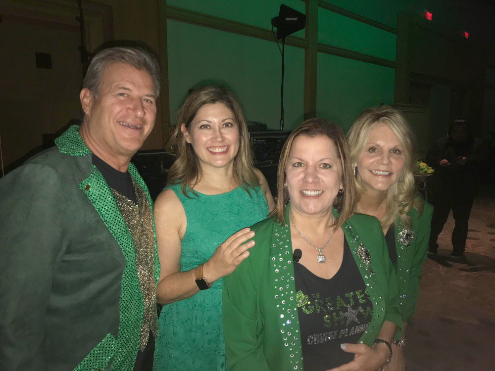 HALpartnerSHIPS's tweet photo. A fantastic trip out to the @Cruisitude Convention! Love seeing our Cruise Planners partners and celebrating their 25th Anniversary at #CPCon18! Gotta rock the green like one of the team! #CruisePlanners25 https://t.co/3H2k65oAJc