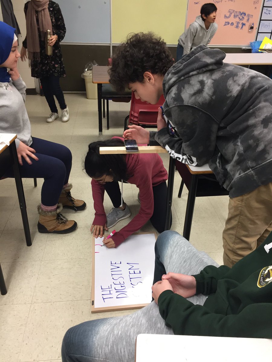 campbellsajh's tweet image. Bridging art and science as grade 8’s start developing their stop motion projects. Thank you Mary Ledger for spending some time with us here at @sajhnews. @HRCEFineArts #seewhatimlearning