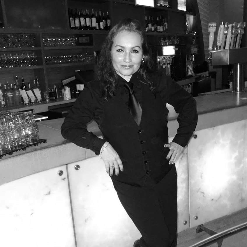 OlgaBartender's tweet photo. #olgabartender #houston #cocktails #houstoncity #bartender https://t.co/pdTD6IcGvE