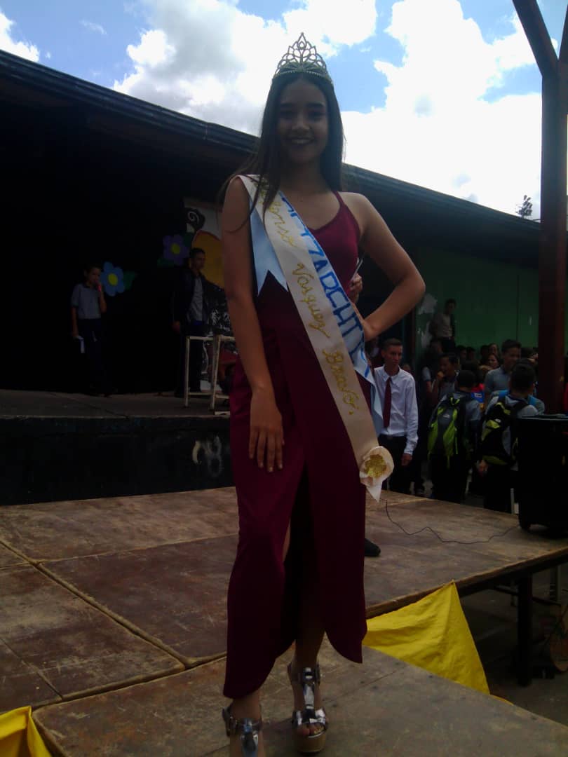 IldefonsoVBravo's tweet photo. Inauguración  de los juegos intercursos y elección de las candidatas @ZonaEducTachira @MPPEDUCACION @charlychaves @javierkamendez @circuito1abtach https://t.co/90qmRm13w4