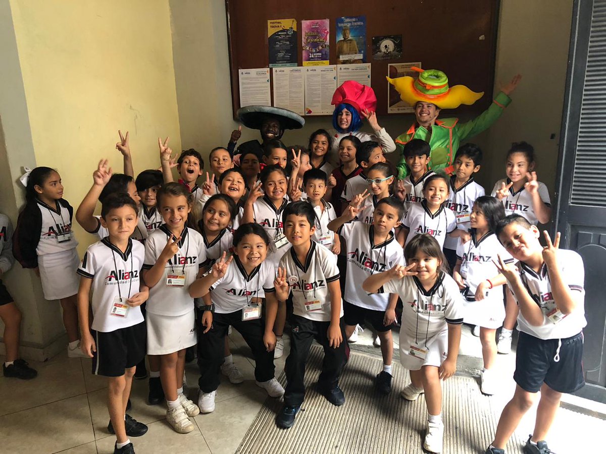 ThePerformers's tweet photo. Hello, dear friends!!! 

Thank you #Merida for being a marvellous audience! 🇲🇽️🤗😍

#ThePerformers #EducationalPlays #Mexico https://t.co/9CgYGOssji