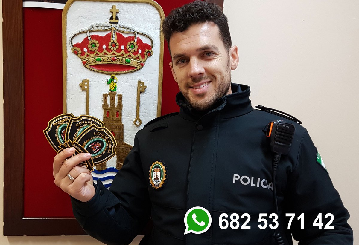 pl_alcala's tweet photo. ESCUDO SOLIDARIO
Campaña contra el cáncer infantil #ParaLosPequeñosGladiadores
Escudo de hombro Policía Local Alcalá de Guadaíra con adhesivo térmico.
Información  y pedidos por Whatsapp al número 682 53 71 42.
Colabora y RT, gracias. https://t.co/QlPmyGm3qo