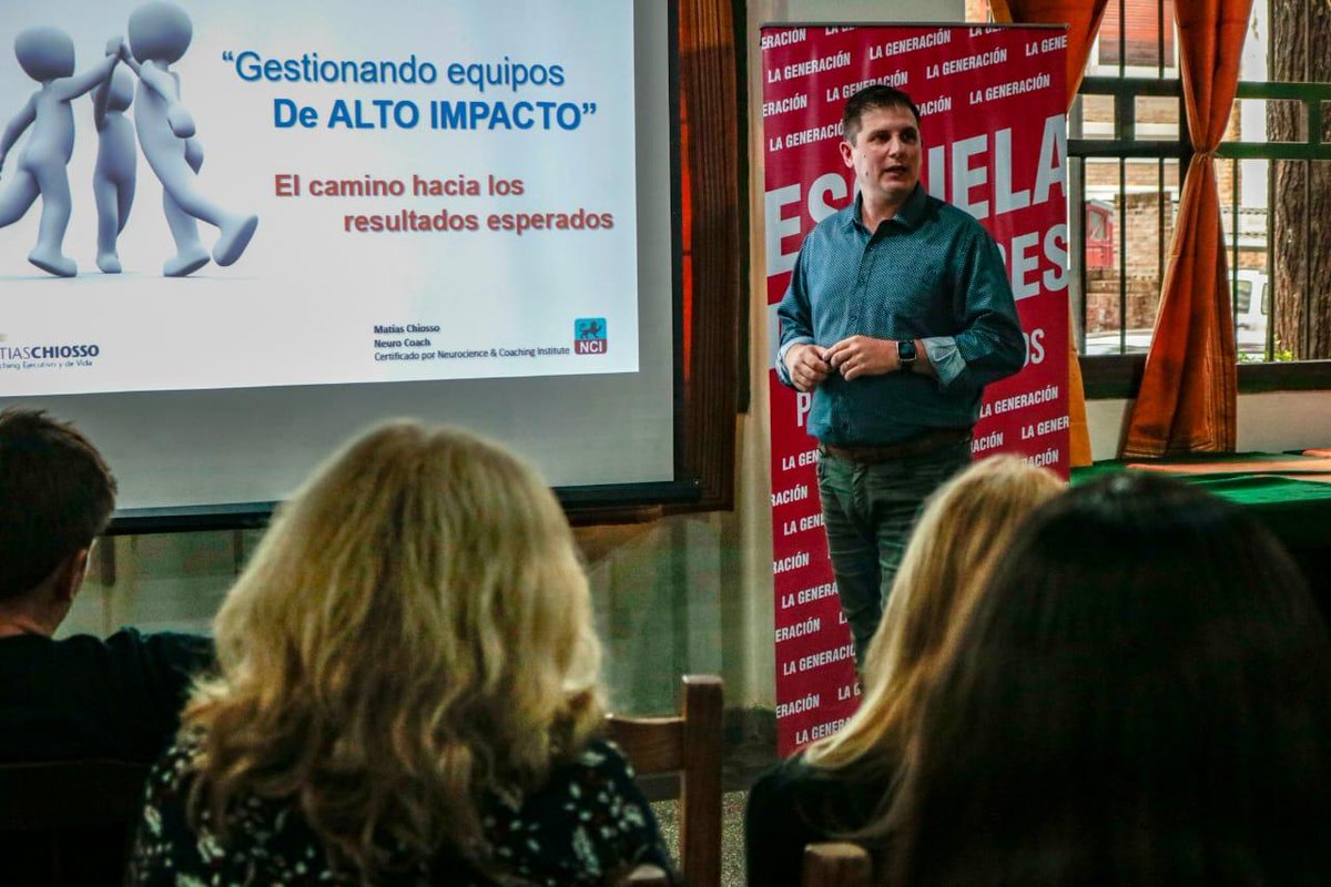 MatiasChiosso's tweet photo. Ayer en #Paraná junto a @LaGeneracionArg revisamos cuáles son las aptitudes necesarias para pasar de ser un grupo de trabajo a un #EquipodeAltoImpacto que sea agente de cambio y transformación.
#Coaching #Motivación #Afilandoelhacha https://t.co/hES3Ib59aJ