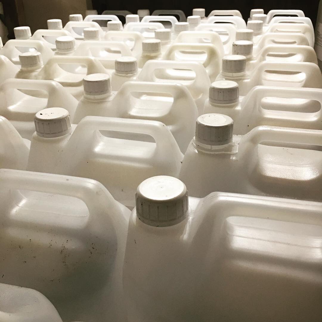wasteXbridport's tweet image. By refilling at my shop, you have saved 850 individual containers from manufacture &amp;amp; offsetting the 5L containers have saved a whopping 40 kg from being produced...💪
#reusebeforerecycle #zerowastedorset #refill #bridport #dorset @recycle4Dorset #community #lowimpact