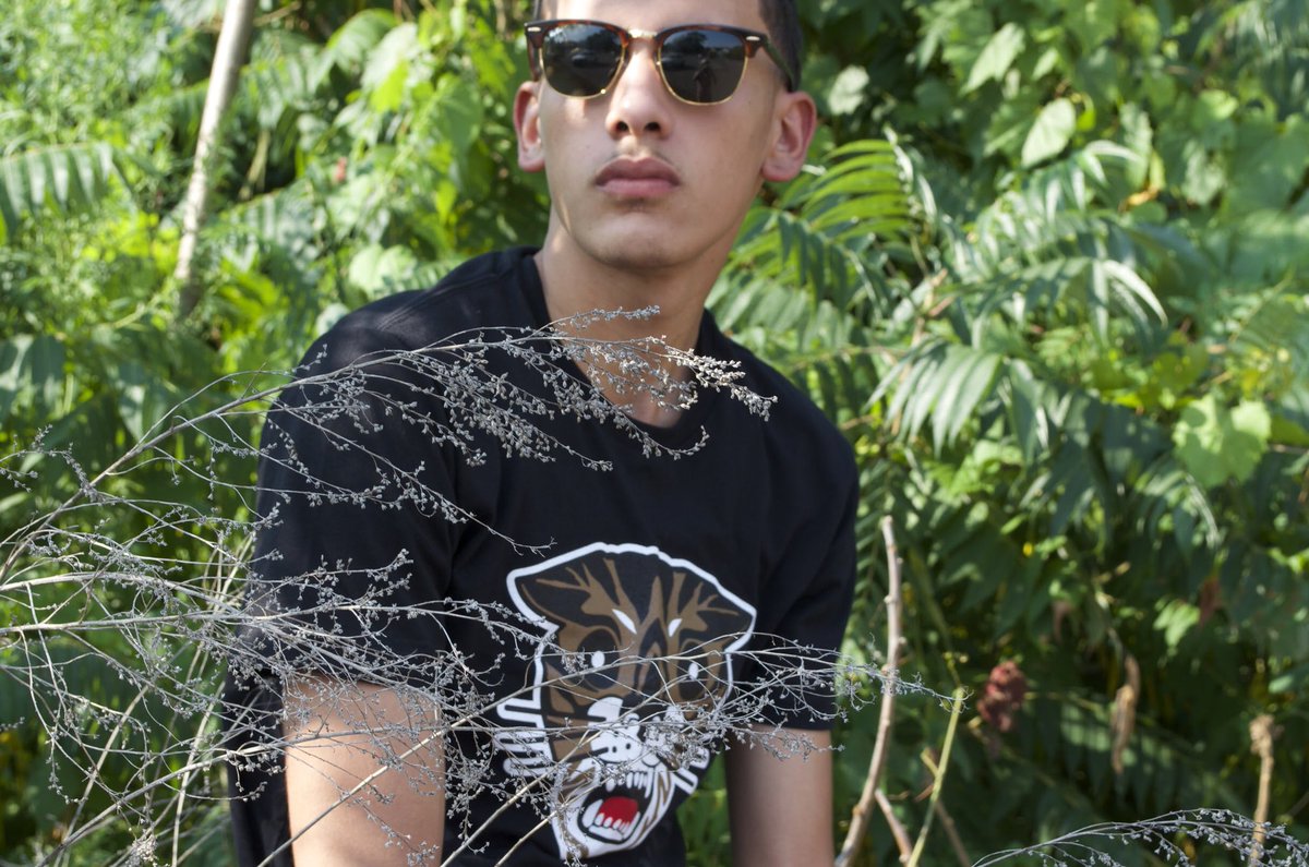 zeff_manuel's tweet photo. I’m gonna keep on rising Because I believe and I’m a hustler ‼️
Z E F F  M A N U E L.
#usa #losangeles #miami #photooftheday #california #model #me #followme #photography #man #handsome #happy #art #paris #france #instabul #insaneoutfits #zeffmanuel #stayhungry #clothingbrand https://t.co/JC1aXsJ1pZ