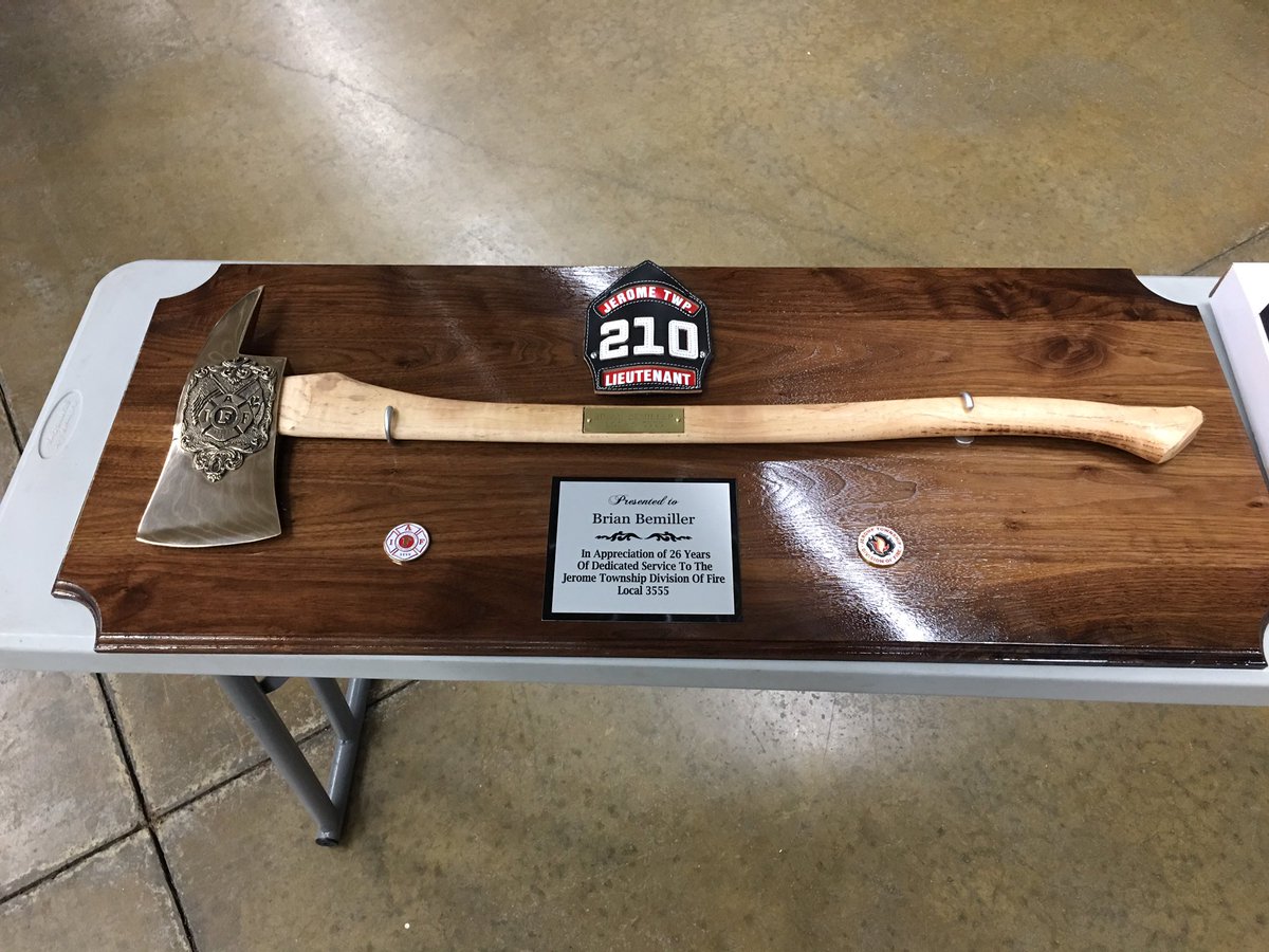 JeromeTwp210's tweet image. Today we celebrated Lt Bemiller’s career. Brian was the last of the six original full time firemen when the department was formed. Thank you for your 26 years of service to the community!