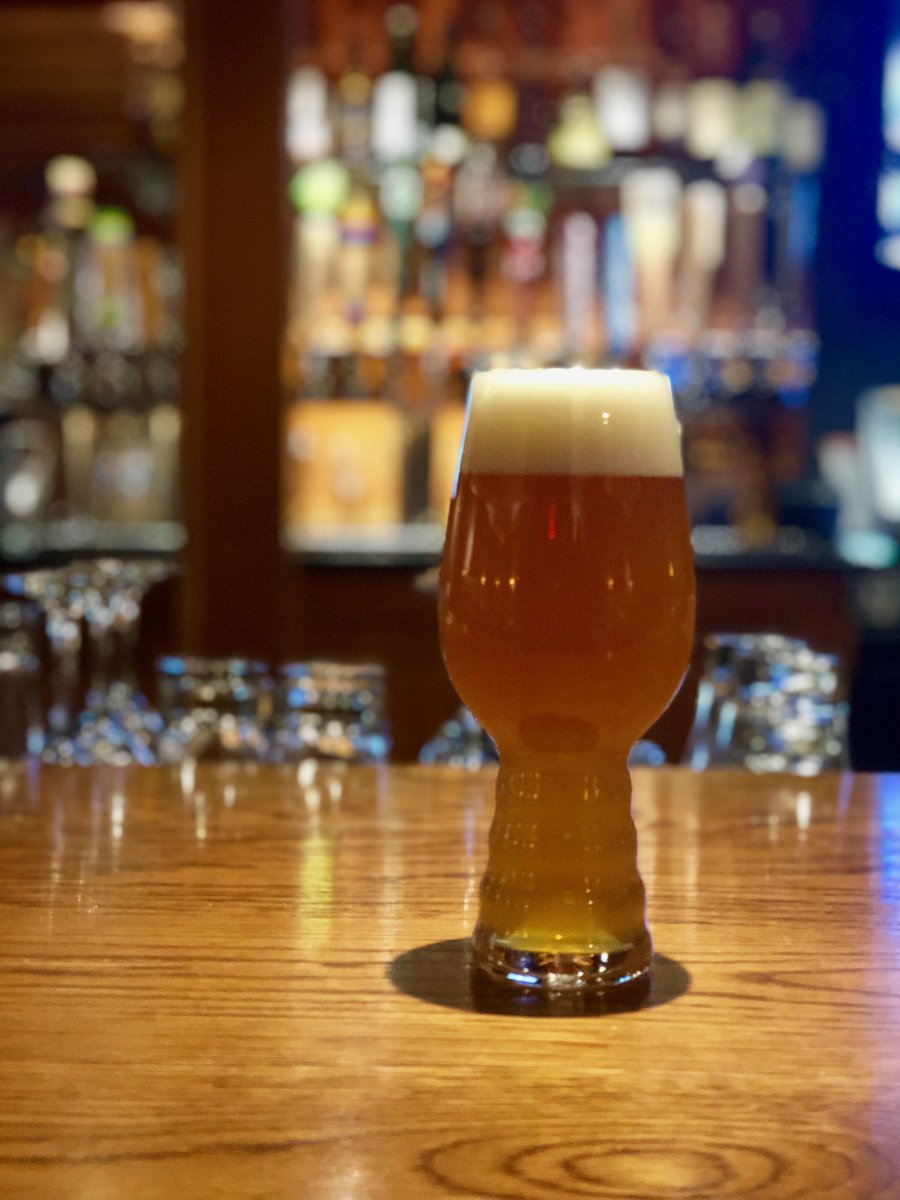 TheTavernVT's tweet photo. Introducing The Essex Pale Ale, our very own craft brew! We partnered with 1st Republic Brewing to create this pale ale with notes of citrus and grapefruit. It's available now - exclusively at The Tavern and the Lobby Cafe. Come by and give it a try. https://t.co/bT2drcfpLy
