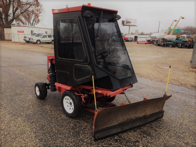 BoiseWestEquip's tweet photo. We can be in denial as much as we want, but the snow IS coming! Why not be as prepared as possible?! We just got this little (but mighty) Toro Snow Plow and he's ready for work!!! Come grab him before he helps someone else this winter! 208-362-5163 https://t.co/CrFyNX5Q3M