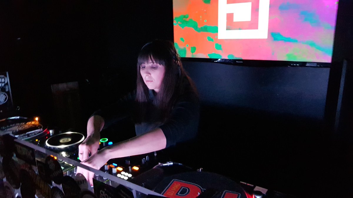 Drums please! 
<a href="/Djinn_DJ/">DJINN</a> is going in right now @ djmag.com/bunker