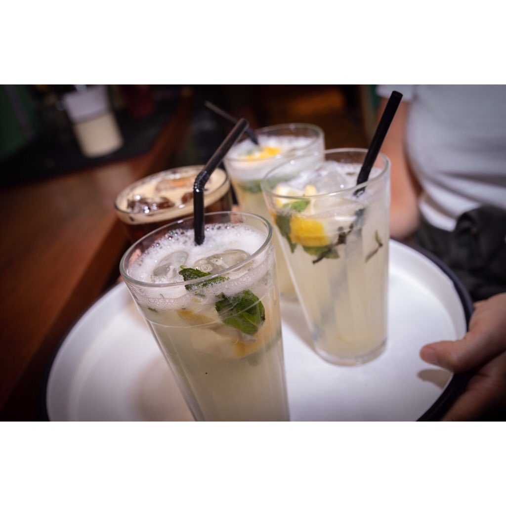 End of the year en el <a href="/ElFonditoBeer/">El Fondito Beer</a> junto a <a href="/Mercadolibre/">Mercado Libre</a> 🥂📸✨💙