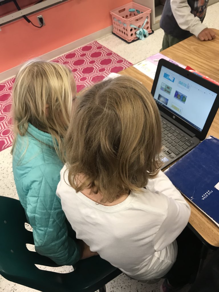 LGibson0701's tweet photo. Students teaching their peers tips and tricks to navigate through Schoology. #peerpartners #studentagency @maorebaugh @AlisonReddy1 @Tamyra9921 https://t.co/JDVBiNECI1
