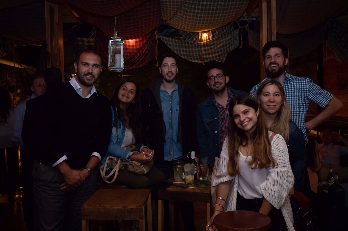 Festejo despedida del año <a href="/Mercadolibre/">Mercado Libre</a> gracias por elegirnos 💙💐🥂💛