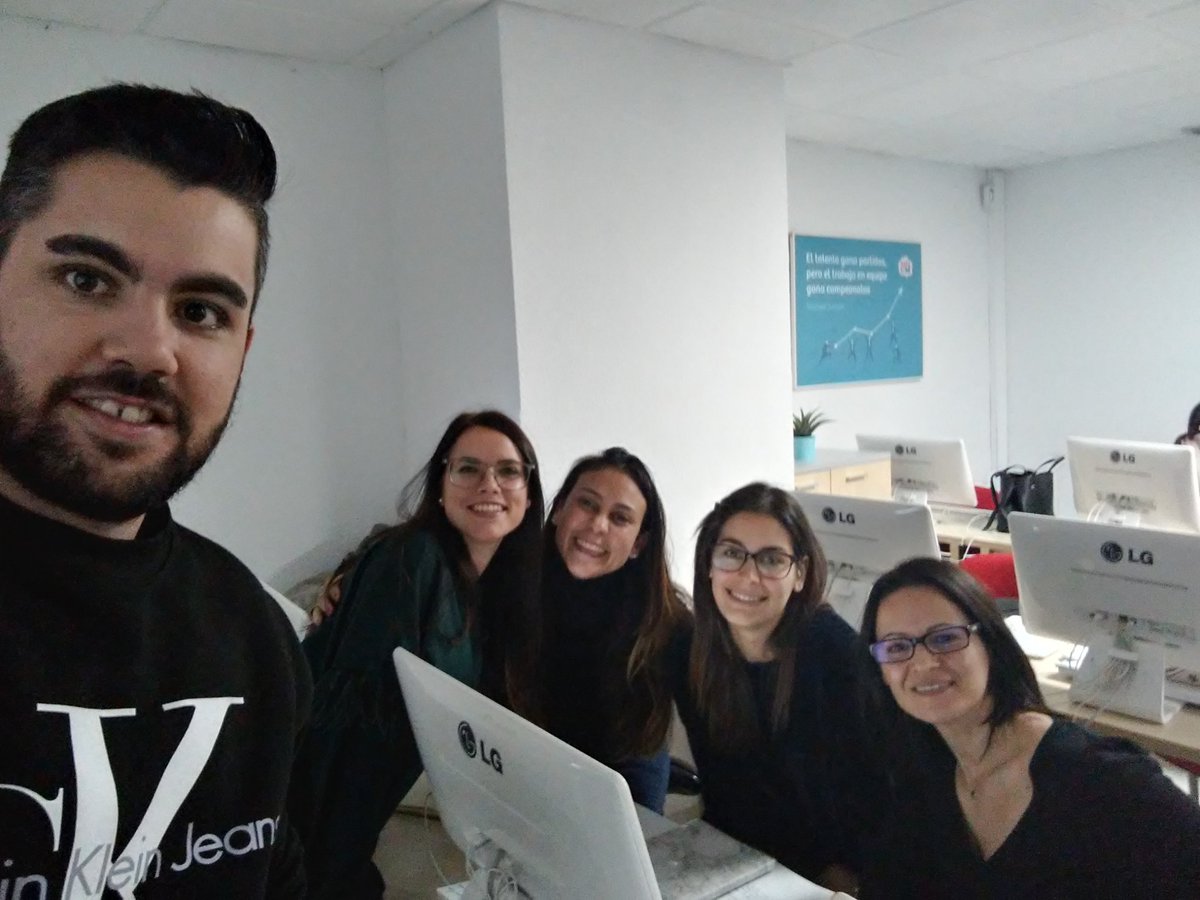 secheto19's tweet image. Equipo de networking. En la #Clase15 de estrategias para instagram con @Letigrijo y el #Equipo127 
@MarcosLeta14 @crishachesantos @MinaComunity @jennsant_

Gracias por tan buen rollo chicos. 🙌🙌🙌