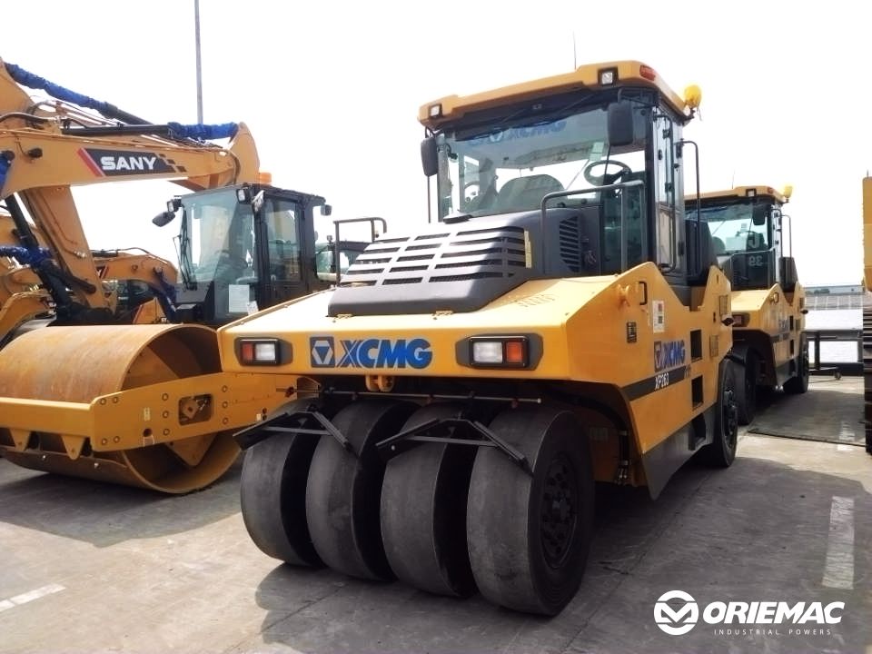oriemaccn's tweet photo. On March 16th, 2018, ORIEMAC shipped 2 units @XCMGGroup pneumatic road roller XP263 to @DjendjenPort by RO-RO vessel. It is very popular in Algeria market, high quality and cheap price.
(➡️Learn More: https://t.co/VjMUhWHZox )
#xcmg #pneumatic #roaderoller #construction #xp263 https://t.co/VDex6D6VaZ