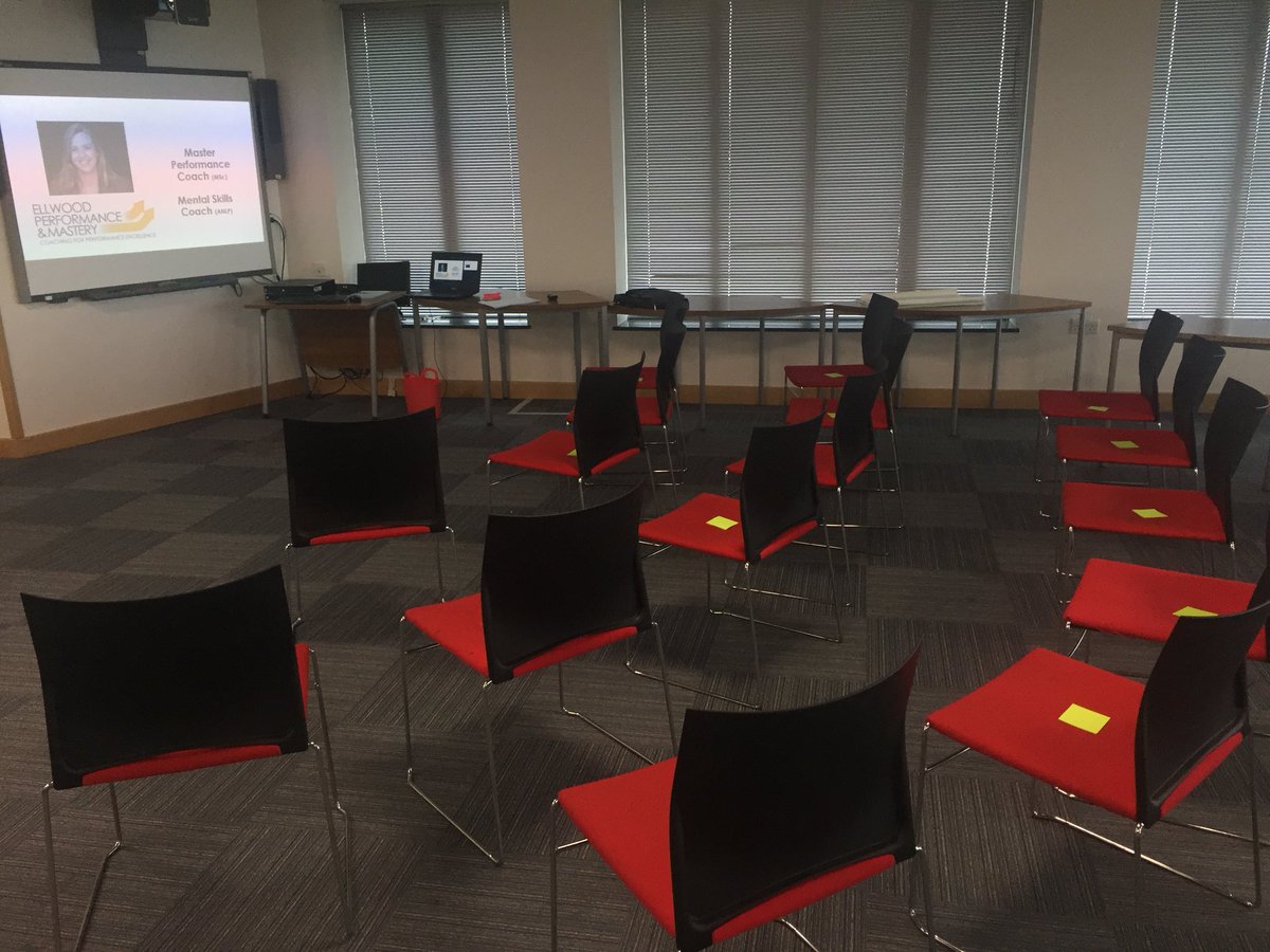 EllwoodNicola's tweet photo. So honoured to be asked by the @UK_STA  to lecture today as part of Lincoln College's, Sports Therapy Degree 'Masterclass' series. 

13, 1st &amp; 2nd year students exploring and connecting to what they want for their careers. #coaching #nlp #sportstherapy #career https://t.co/UYTUqIzWwD