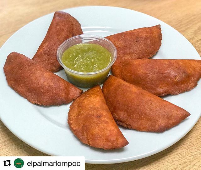 Lompoc_eats's tweet image. Find the classic seafood empanadas from Nayarit only at #elpalmarlompoc 🌴 #Repost @elpalmarlompoc #lompoc #seafood #empanadas #mexicanfood #delicious #nayarit ift.tt/2KFJfqU