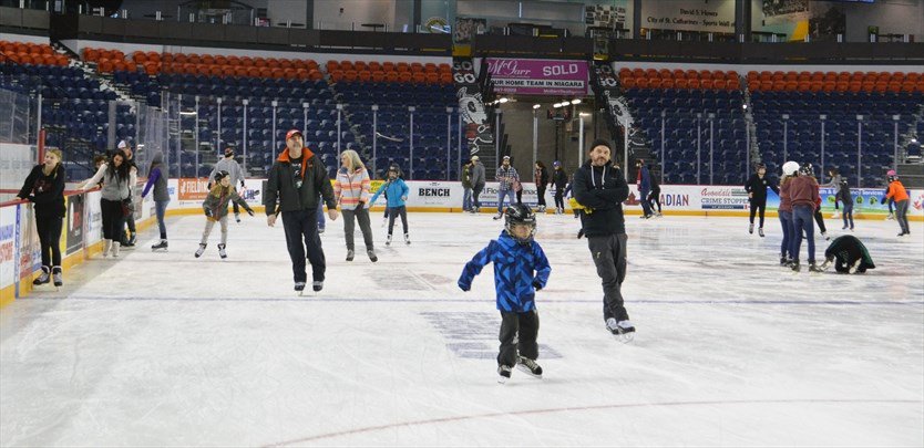 EnclaveNiagara's tweet photo. You can skate where the @OHLIceDogs play! Head down to the @MeridianCtre on Sundays this winter for public skates. https://t.co/B169nWvnPK https://t.co/WO974OUrMt