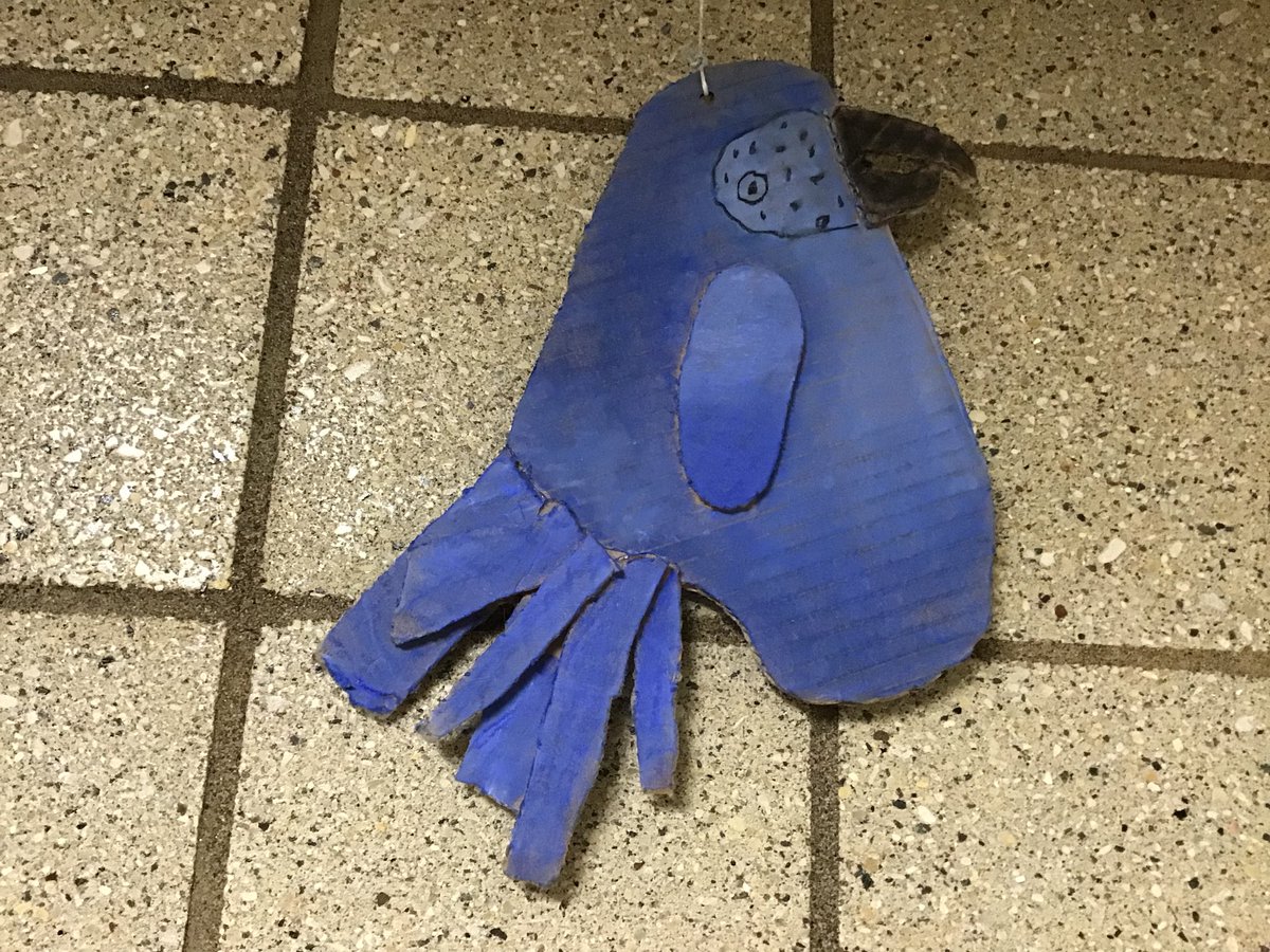 wavesandrocks's tweet image. Look out below! Birds in the hallway! #K12ArtChat #isd94
