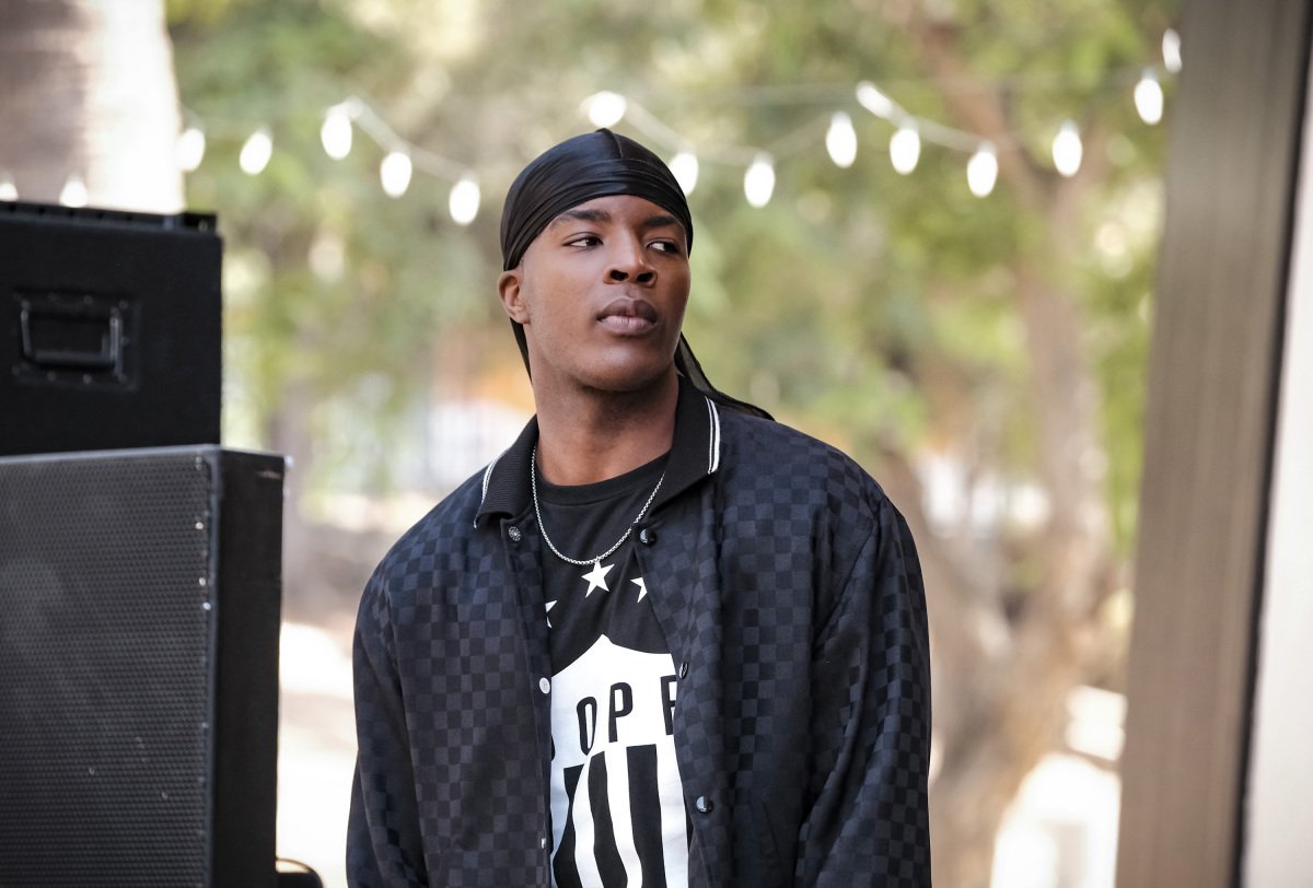 The return of Layla’s father gives Spencer an opportunity to give back to Crenshaw on #AllAmerican TONIGHT at 9/8c on The CW! cwtv.com/shows/all-amer…