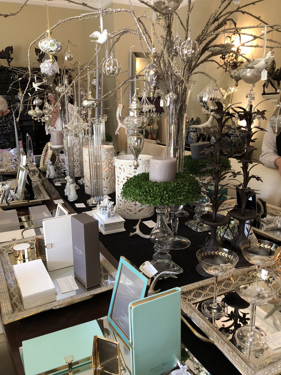therhspa's tweet photo. We’ve got lots of local #artists, #jewellers #crafters #bakers and #candlestickmakers coming to our #Christmas #Fayre 8th December @RHSSuffolk FREE entry #SuffolkHour Sip wine whilst enjoying the spectacular setting overlooking the #riverStour https://t.co/Xyd9K6QsgY