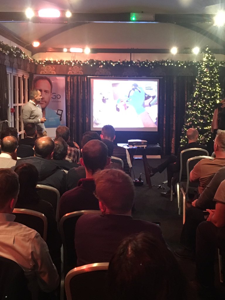 VLexpert's tweet photo. And finally thank you to @dr_imranahmad for your presentation at @GlideScopeVL special event! What a great talk and use of the #GlidescopeGo in #awakeVL 👏🏻👏🏻👏🏻 https://t.co/SrJyoTcIok